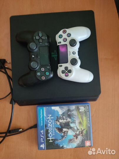 Sony PS4 slim 500 gb. 600 игр в комплекте