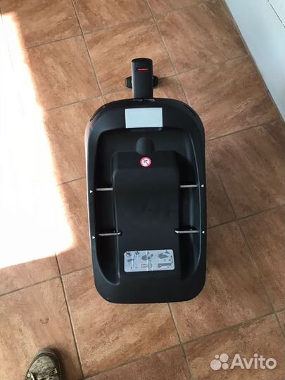 Автокресло Silver Cross Simplicity + база