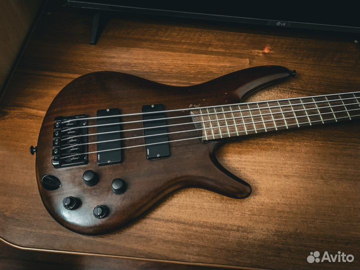 Бас-гитара Ibanez SR 745