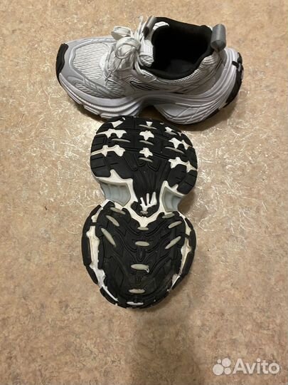 Balenciaga 10xl white