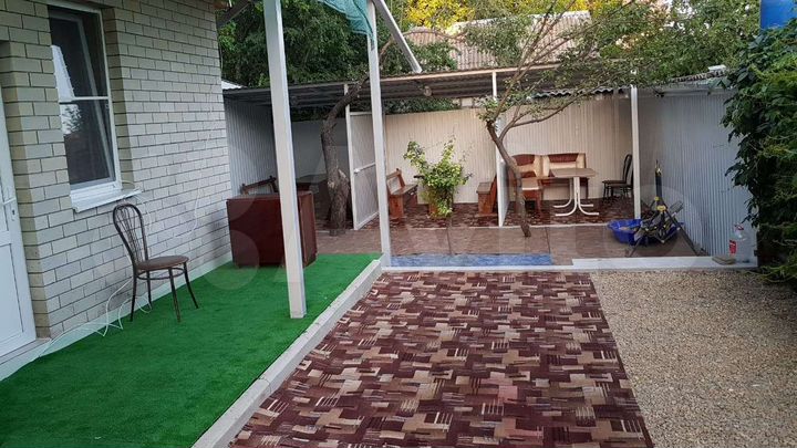 Комната 40 м² в 2-к., 1/2 эт.