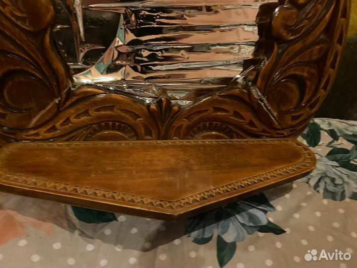 Зеркало большое в деревянной раме