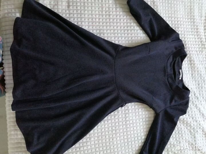 Отдам пакет женских вещей