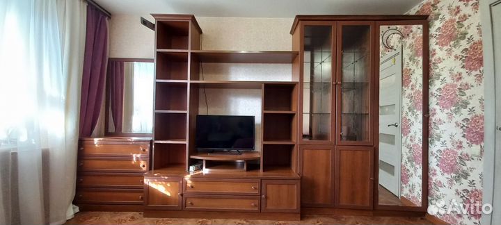 Стенка в гостиную бу