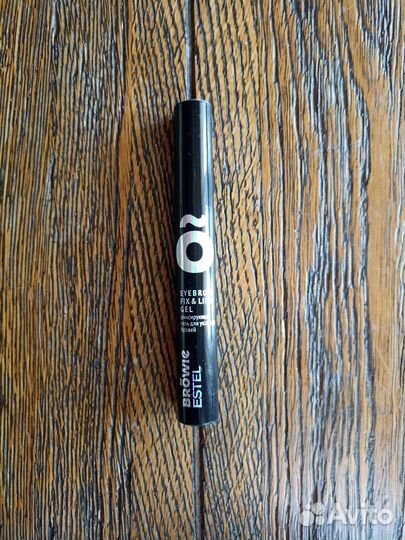 Фиксирующий гель для укладки бровей