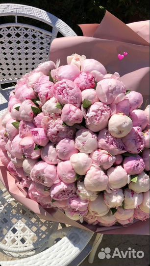 Букет пионов с доставкой