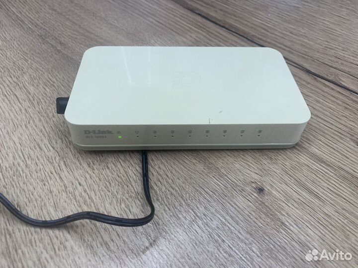 Свитч D-link Des-1008A коммутатор