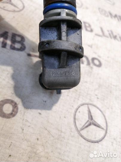 Датчик коленвала Cadillac Escalade III GMT900