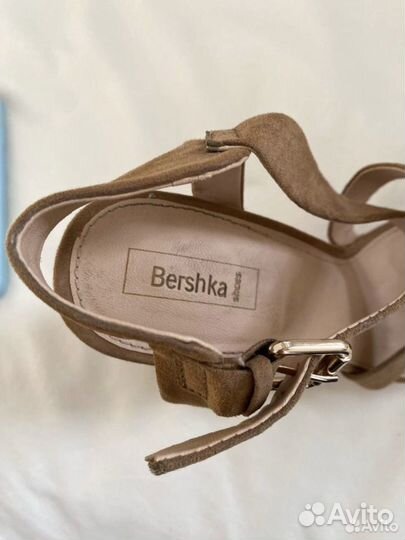 Босоножки bershka 38