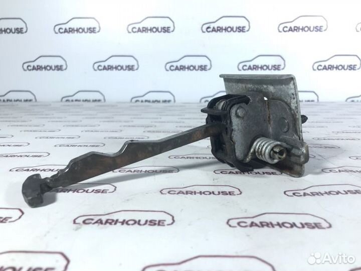 Ограничитель двери передний левый Peugeot 308 1.6