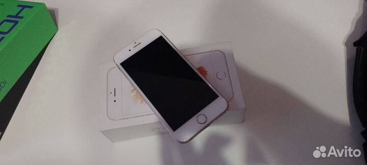 iPhone 6S, 32 ГБ