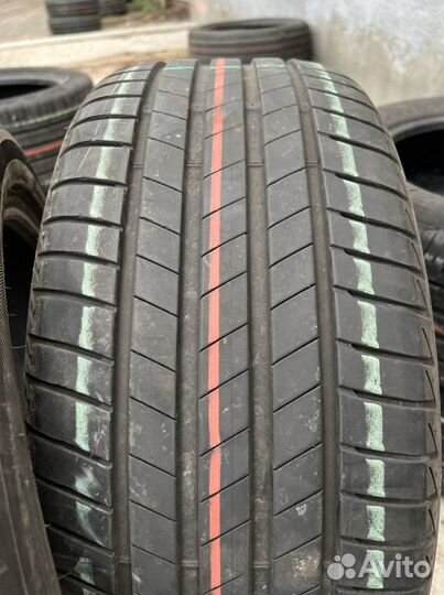 Bridgestone Turanza T005 225/45 R17