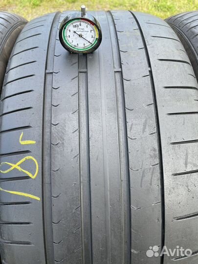 Pirelli P Zero PZ4 275/40 R20