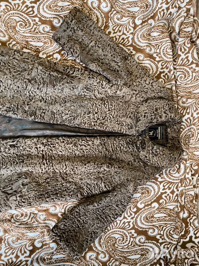 Шуба каракуль