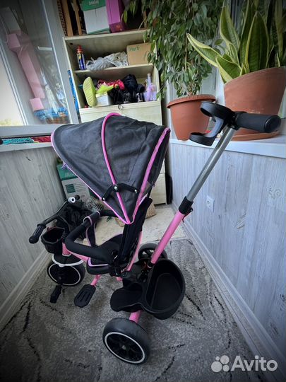 Велосипед трехколесный с родительской ручкой