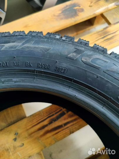 Pirelli Ice Zero 205/55 R16 94T