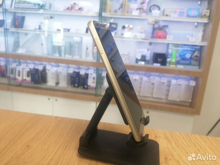 ZTE Blade V9, 3/32 ГБ