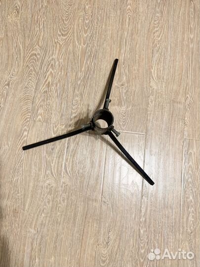 Подставка под елку