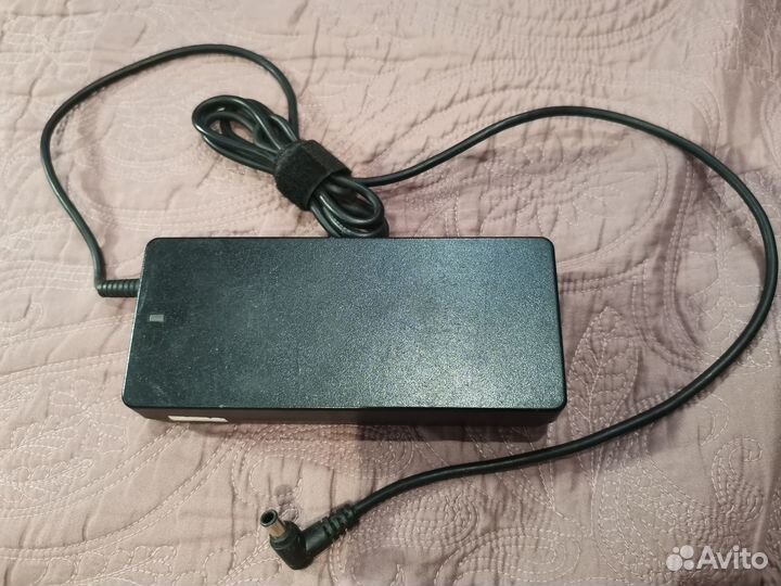 Блок питания Sony Vaio VGP-AC19V15