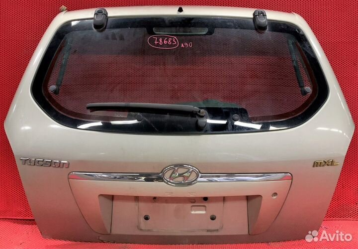 Крышка багажника Hyundai Tucson JM D4EA 737002E010