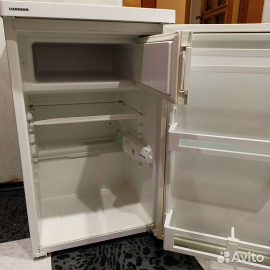 Минихолодильник с морозильной бу