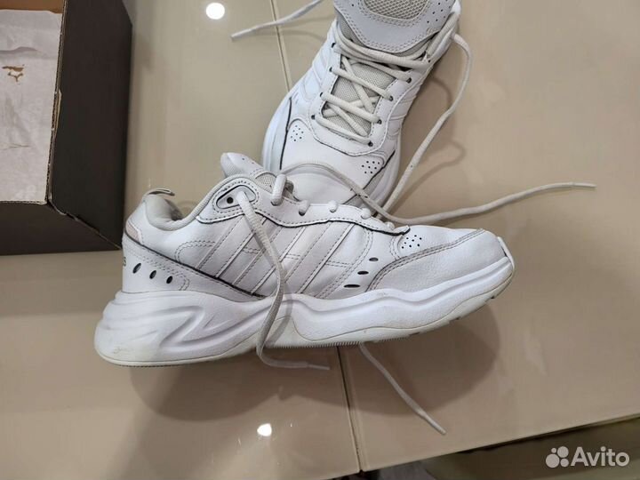 Кроссовки женские adidas