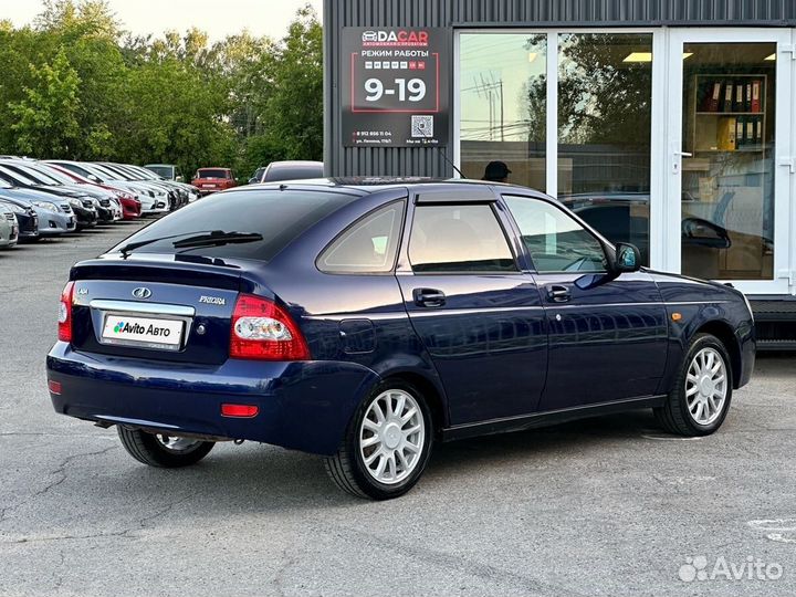 LADA Priora 1.6 МТ, 2011, 200 450 км