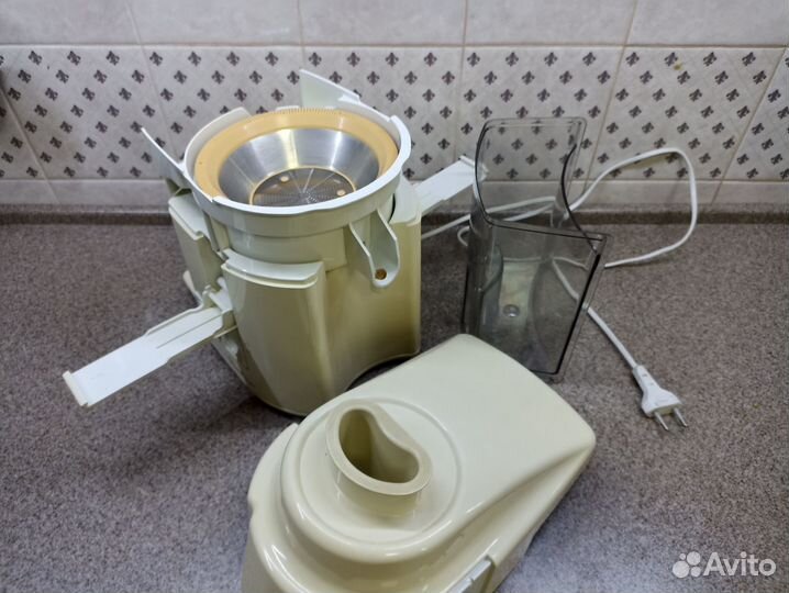 Сококовыжималка Moulinex 833. Испания