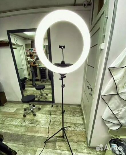 Большая Кольцевая Лампа