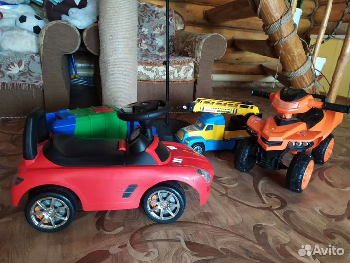 Машинка-каталка