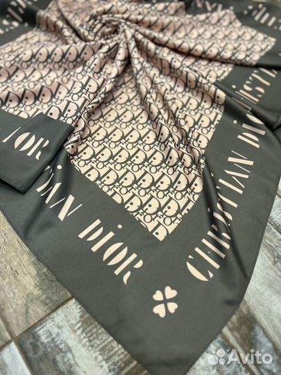 Шелковый платок Dior серый с розовым