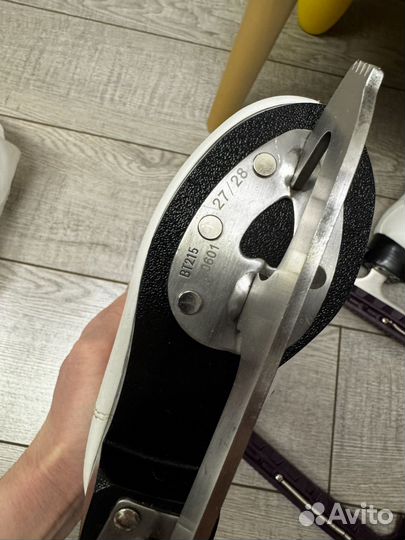 Коньки фигурные 27/28