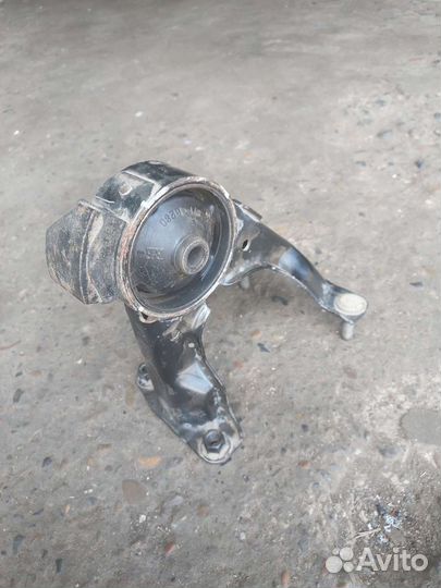 Подушка двигателя задняя Toyota Corona AT 190