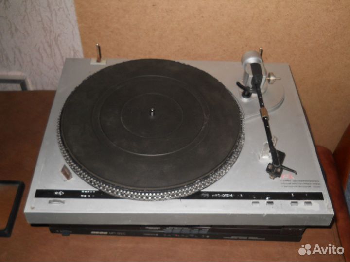 Музыкальный центр