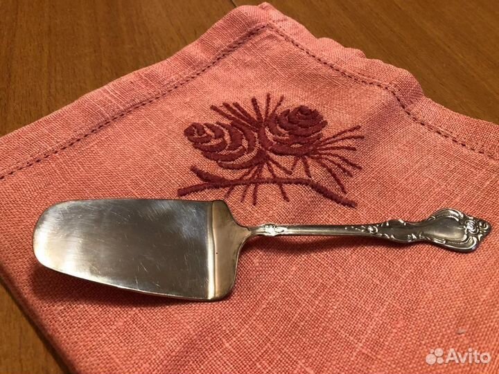 Серебряная лопаточка для торта