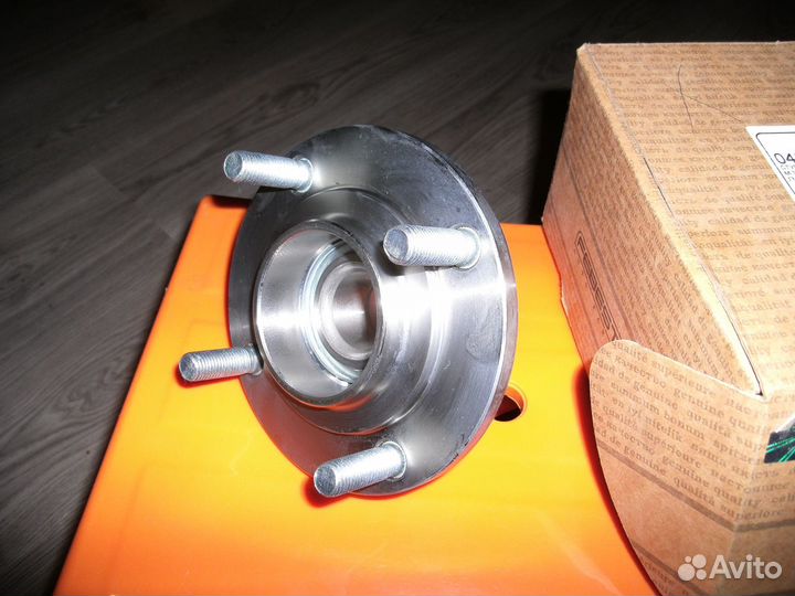 Ступица заднего колеса Митсубиси Лансер 9