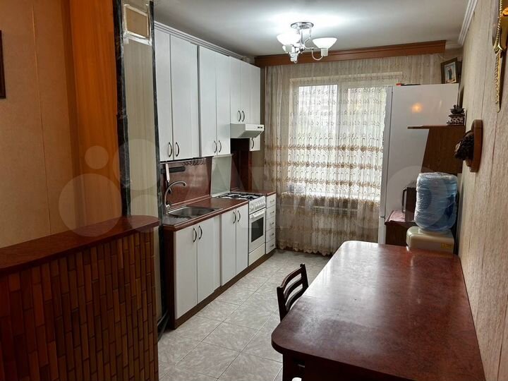 4-к. квартира, 75 м², 3/10 эт.