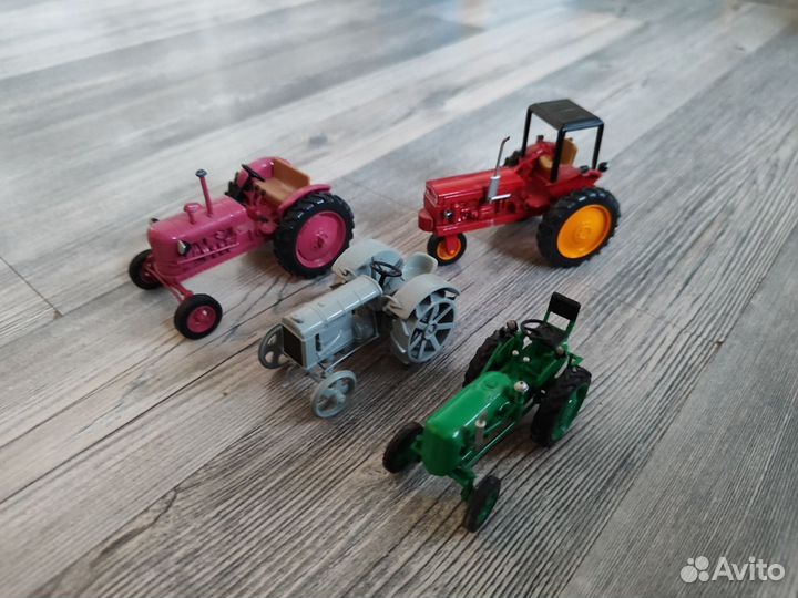 Модели тракторов 1:43 hachette