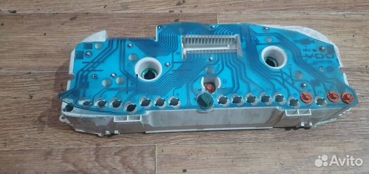 Панель приборов Opel Vectra B 99-02