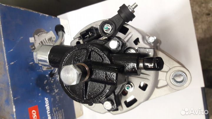 Генератор Киа Спортейдж Ретона дизель с помпой