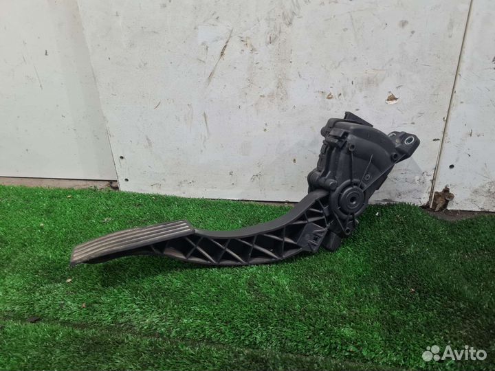 Педаль газа Lifan X60