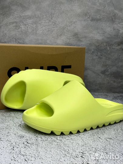 Шлепки Adidas Yeezy slide yellow