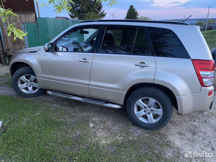 Suzuki Grand Vitara 2.7 AT, 2005, 145 000 км