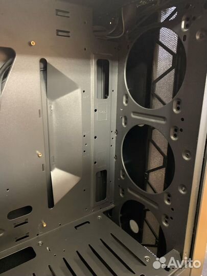 Golden Field Z22 Casing Black