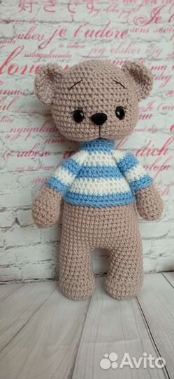 Вязаные игрушки ручной работы. Медвежонок