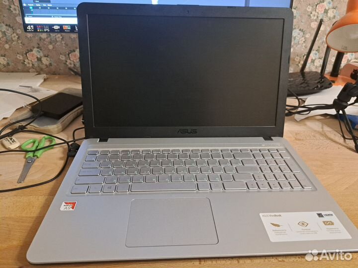 Asus Vivobook R543B