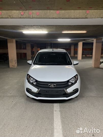 LADA Granta 1.6 МТ, 2023, 35 км