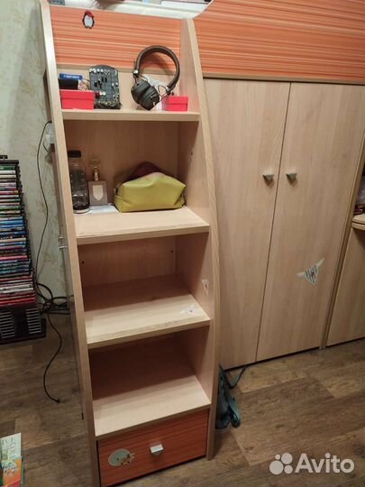 Детская двухэтажная кровать-чердак