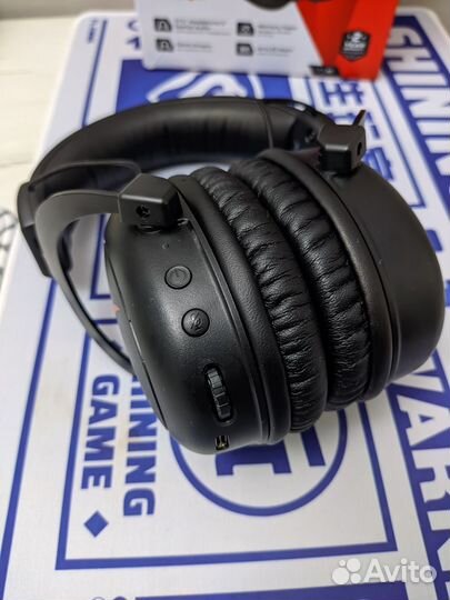 Беспроводные наушники HyperX Cloud Core Wireless