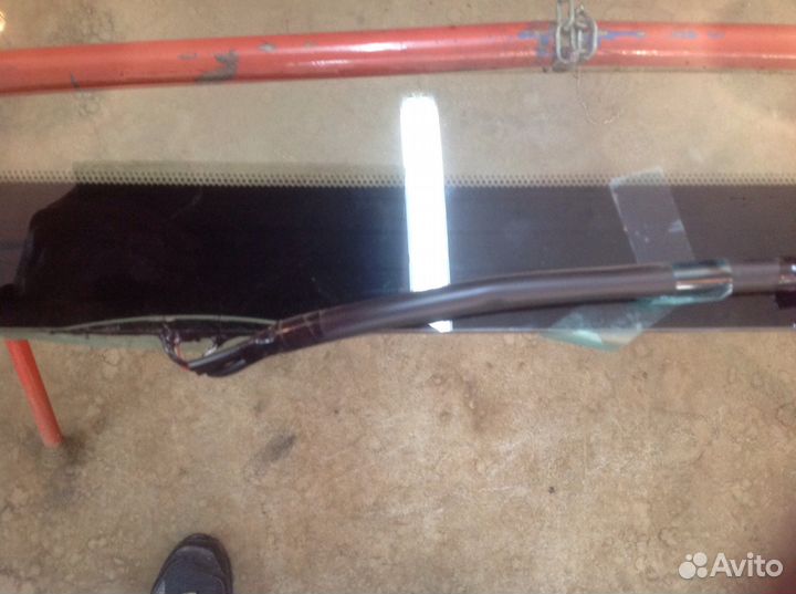 Toyota Landcruiser 200 V8 2008 - лобовое стекло